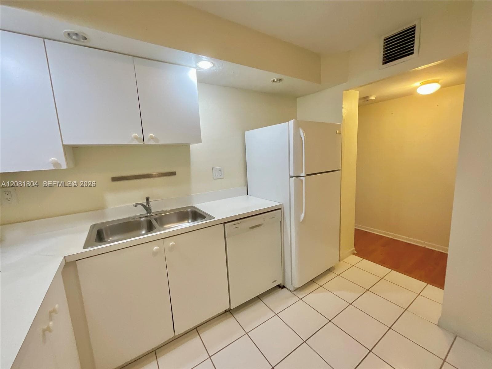 DESOTO PARK NORTH CONDOS · #507 in Hallandale Beach - Photo 9