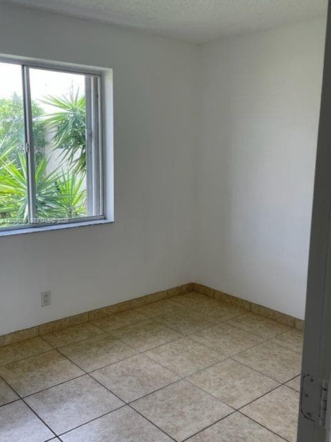SIERRA RIDGE CONDO J-54 · #2 in Miami - Photo 14