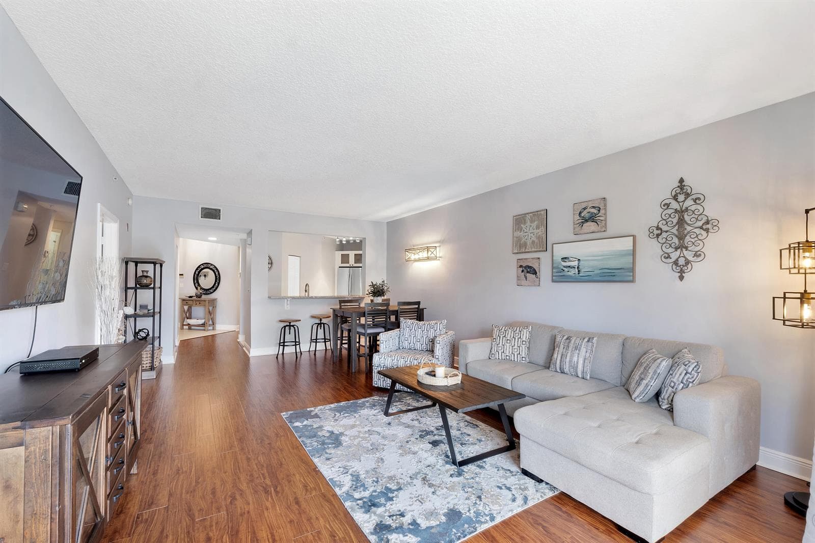 800 Uno Lago Dr U204_017