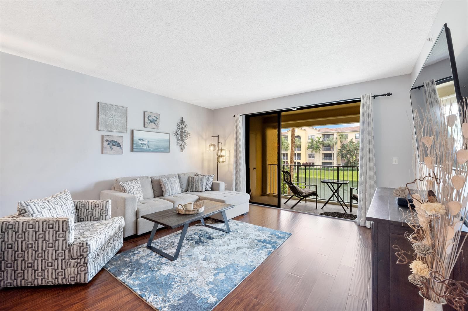 800 Uno Lago Dr U204_020