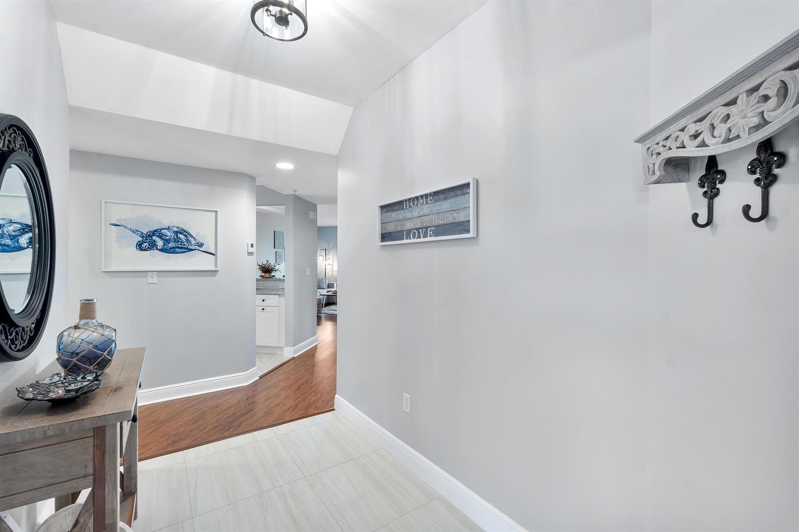800 Uno Lago Dr U204_027