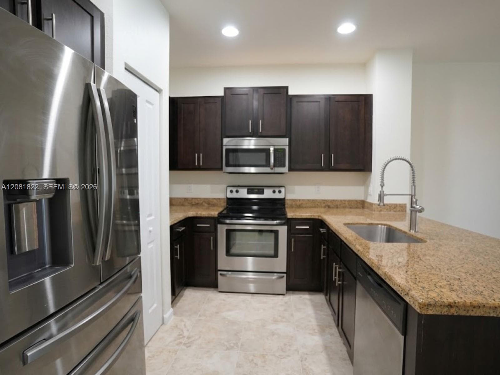 331 NE 47th Pl #331 photo 9