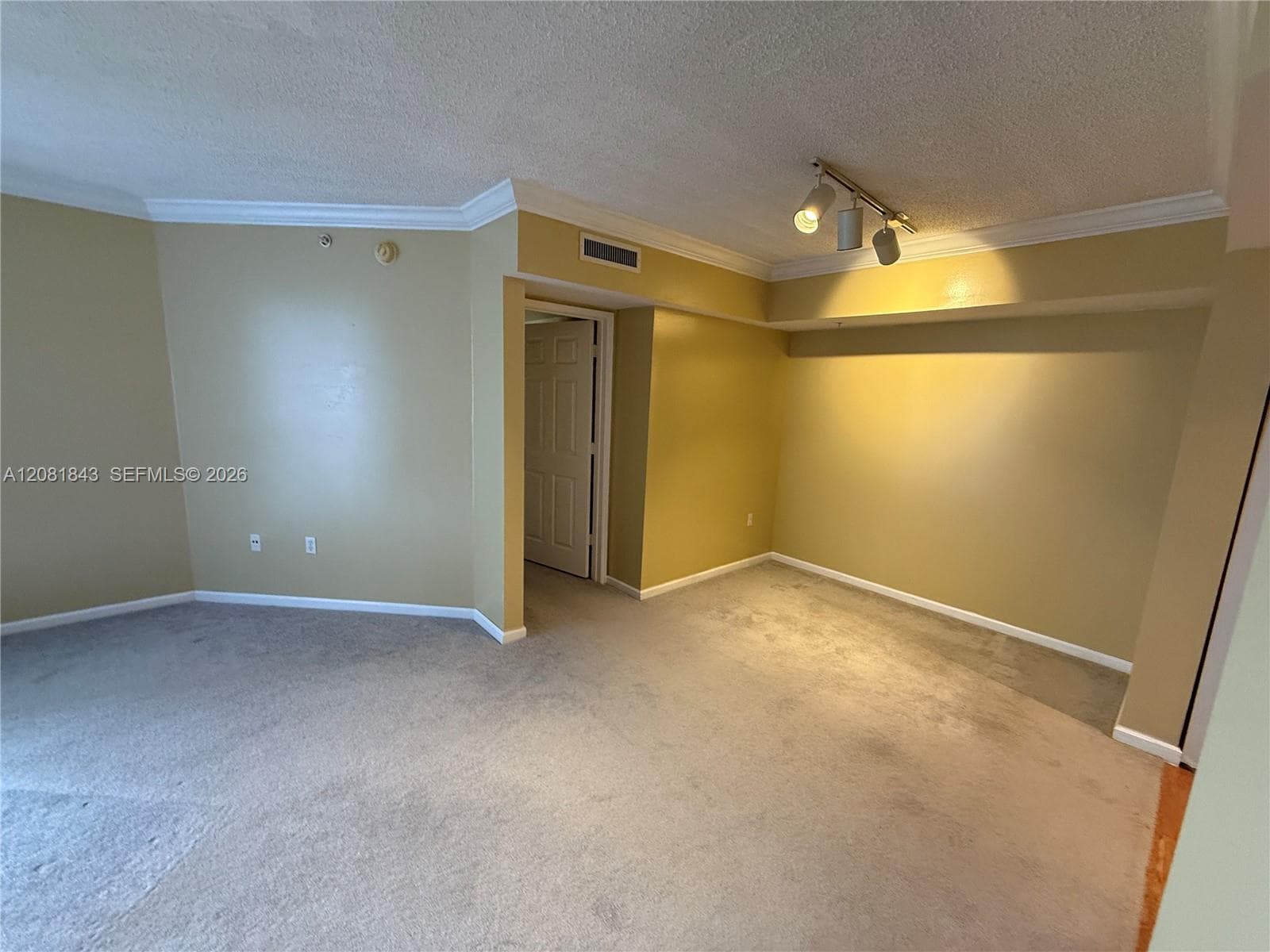 REGENT PARK CONDO · #608A in Hollywood - Photo 14