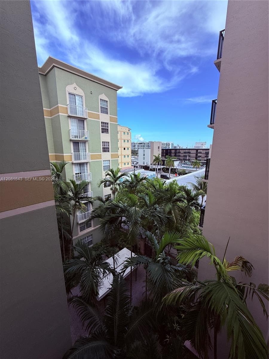 REGENT PARK CONDO · #608A in Hollywood - Photo 19