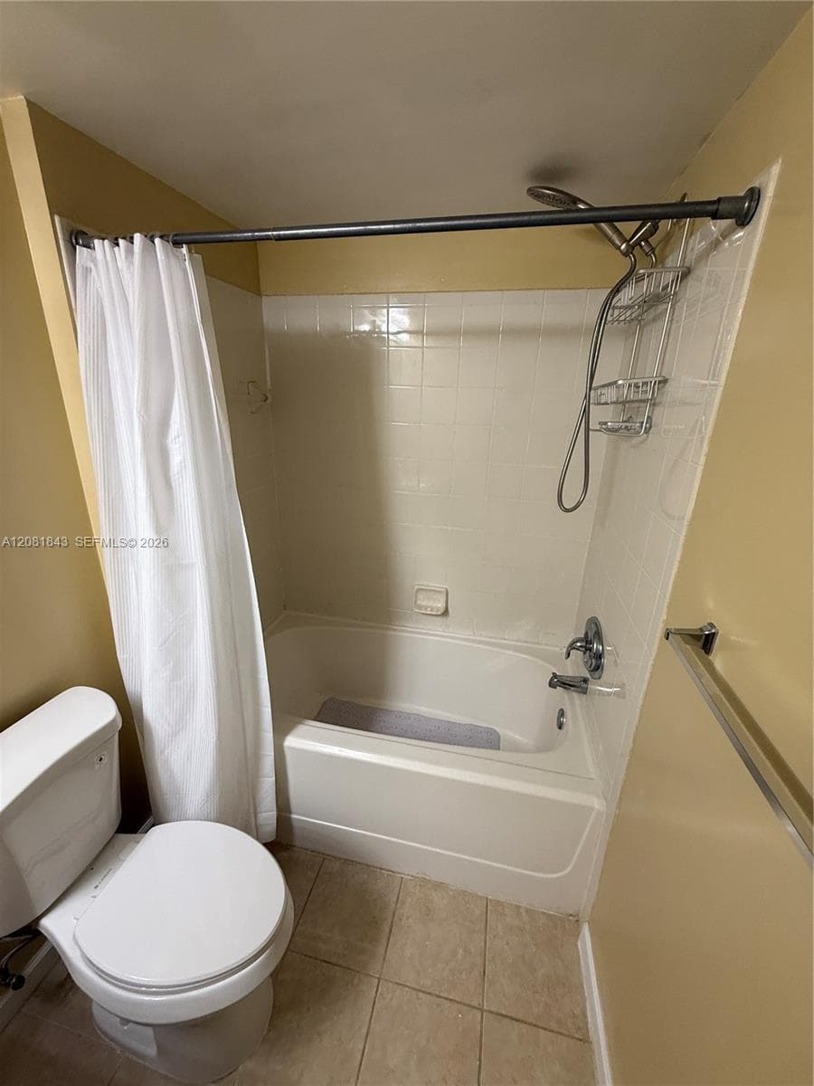 REGENT PARK CONDO · #608A in Hollywood - Photo 31