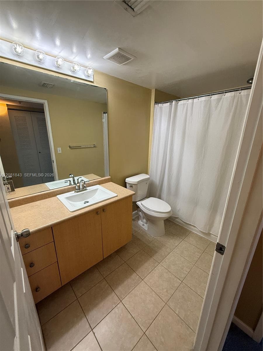 REGENT PARK CONDO · #608A in Hollywood - Photo 21