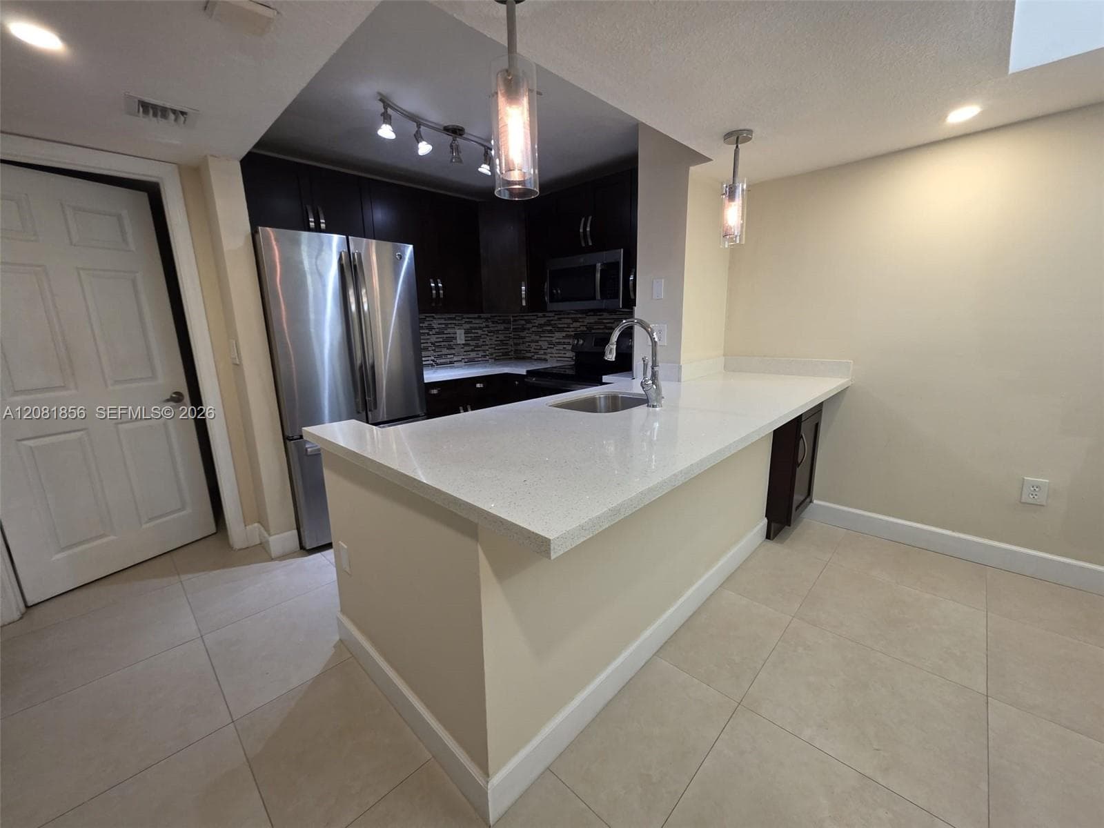 PEPPERMILL KENDALE LKS W · #D205 in Miami - Photo 23