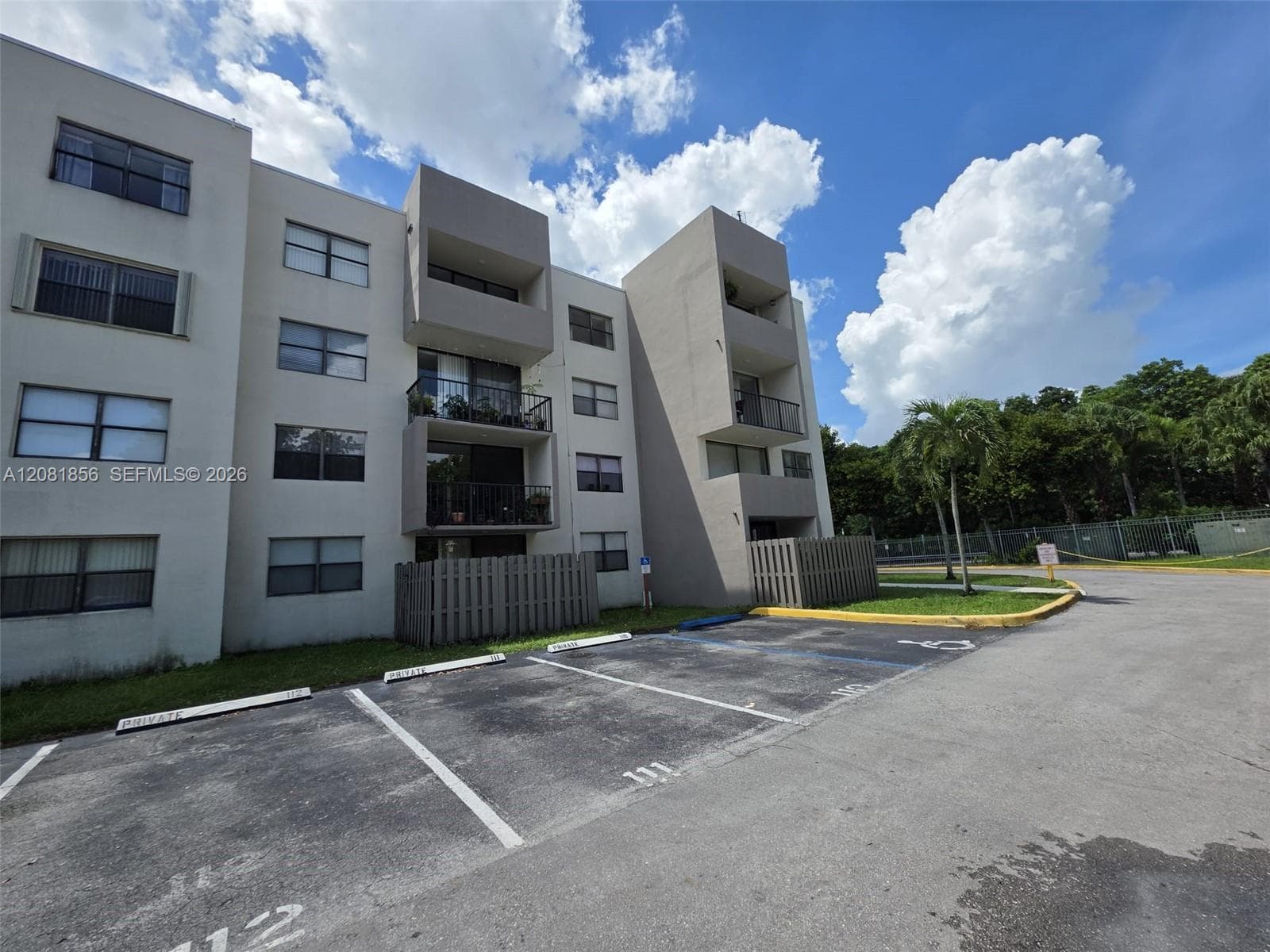 PEPPERMILL KENDALE LKS W · #D205 in Miami - Photo 1