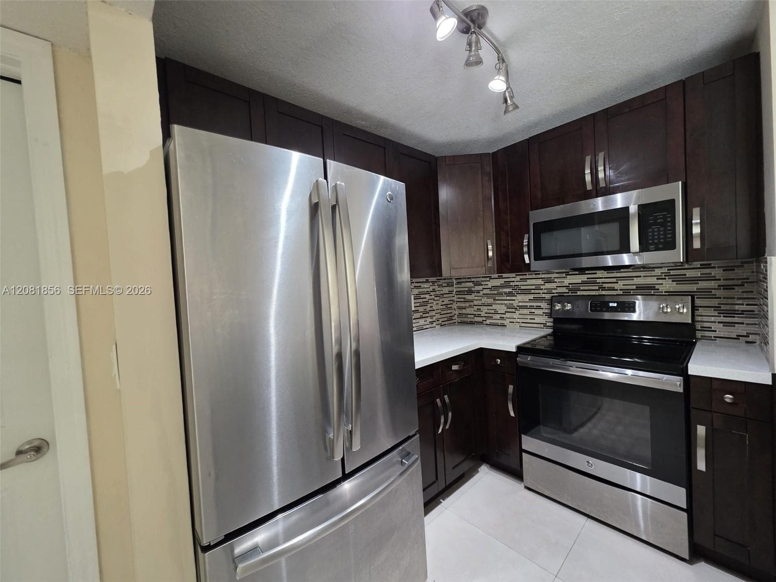 PEPPERMILL KENDALE LKS W · #D205 in Miami - Photo 21