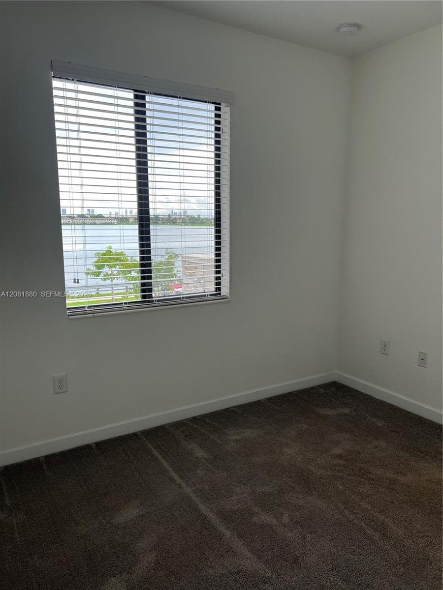 20578 NE 2nd Ct photo 14