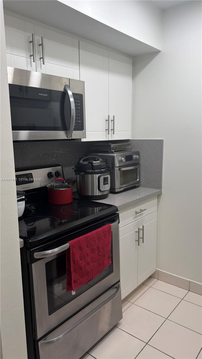 WARRENTON HOUSE CONDO · #223 in Hollywood - Photo 9