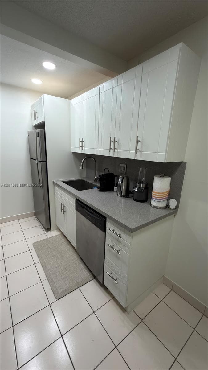 WARRENTON HOUSE CONDO · #223 in Hollywood - Photo 8