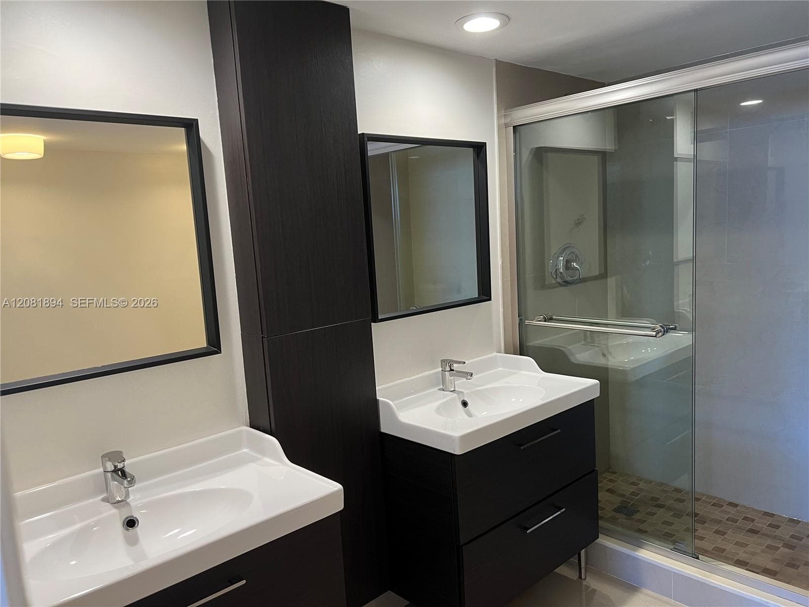 PLAZA TOWERS NORTH CONDO · #812 in Hallandale Beach - Photo 17