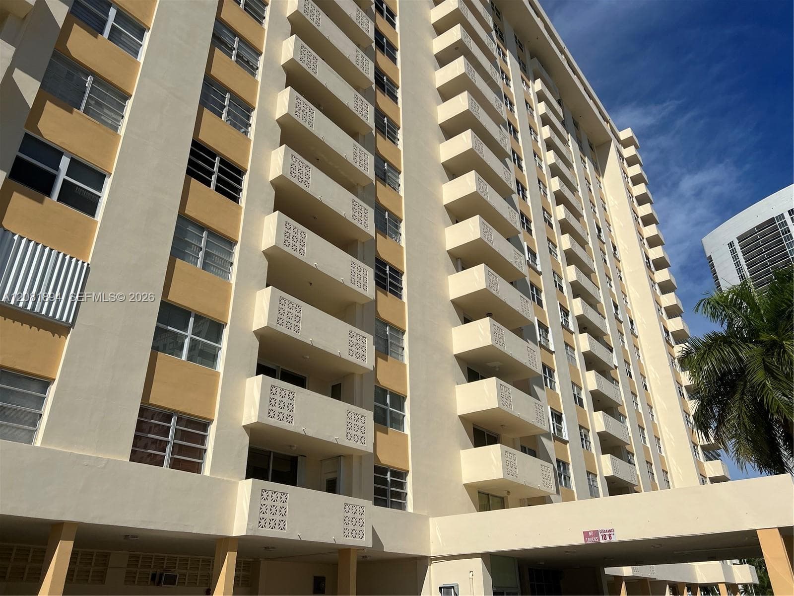 PLAZA TOWERS NORTH CONDO · #812 in Hallandale Beach - Photo 28