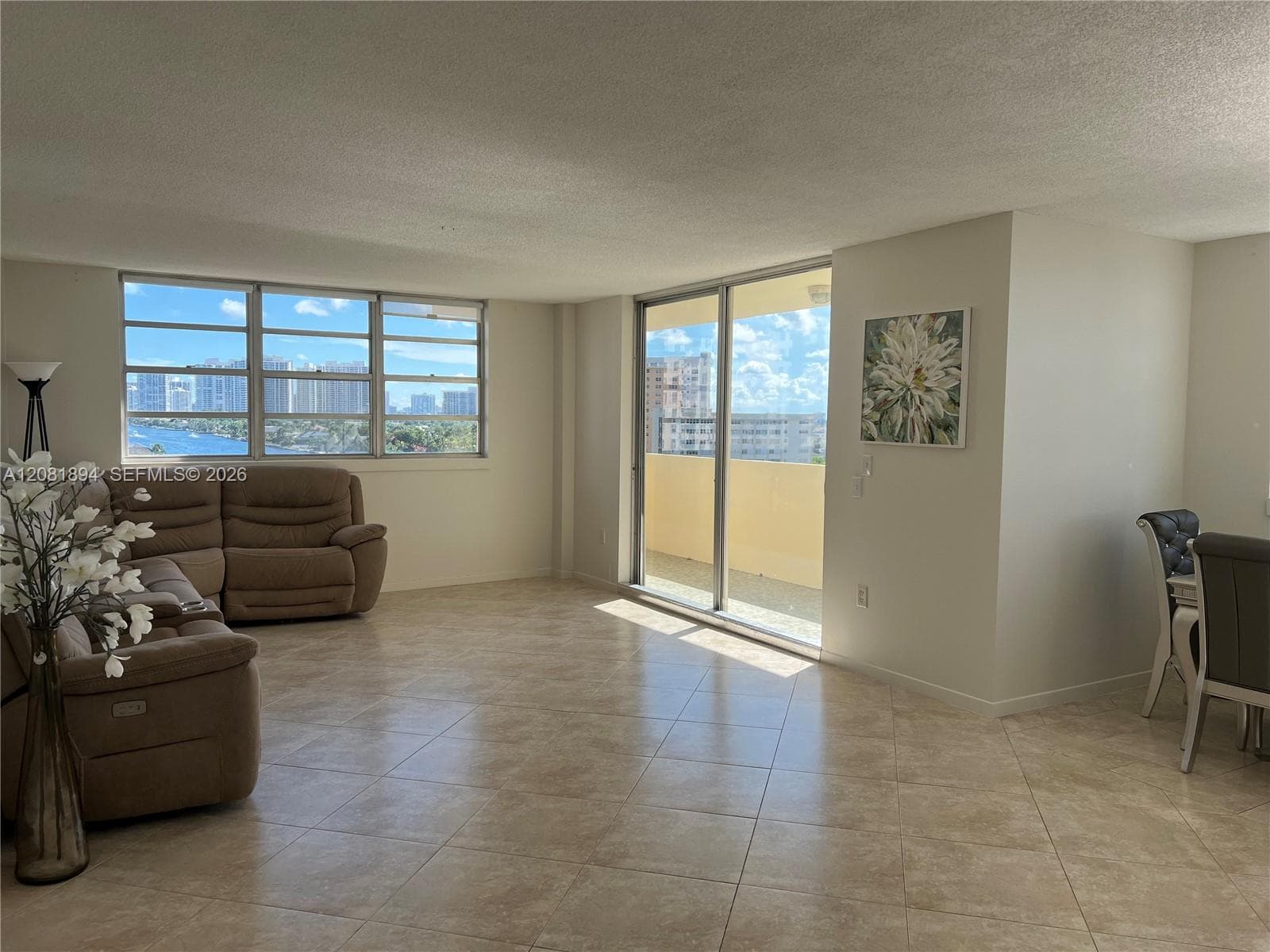 PLAZA TOWERS NORTH CONDO · #812 in Hallandale Beach - Photo 5