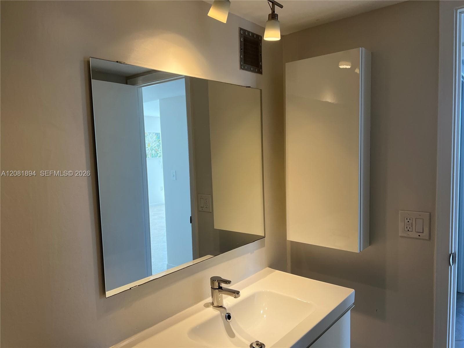 PLAZA TOWERS NORTH CONDO · #812 in Hallandale Beach - Photo 25