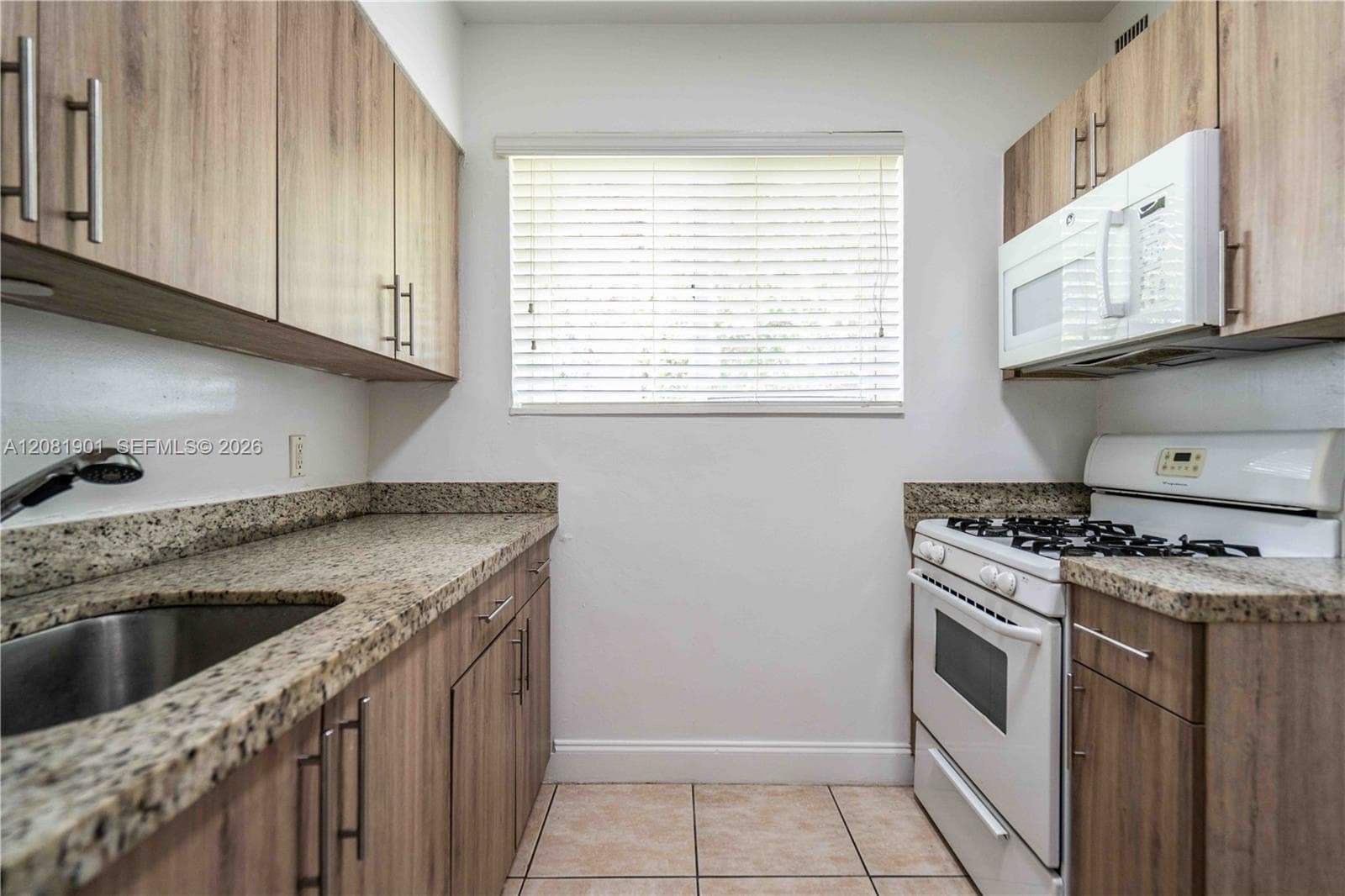 SHORE DRIVE CONDO · #4B in Miami Beach - Photo 9