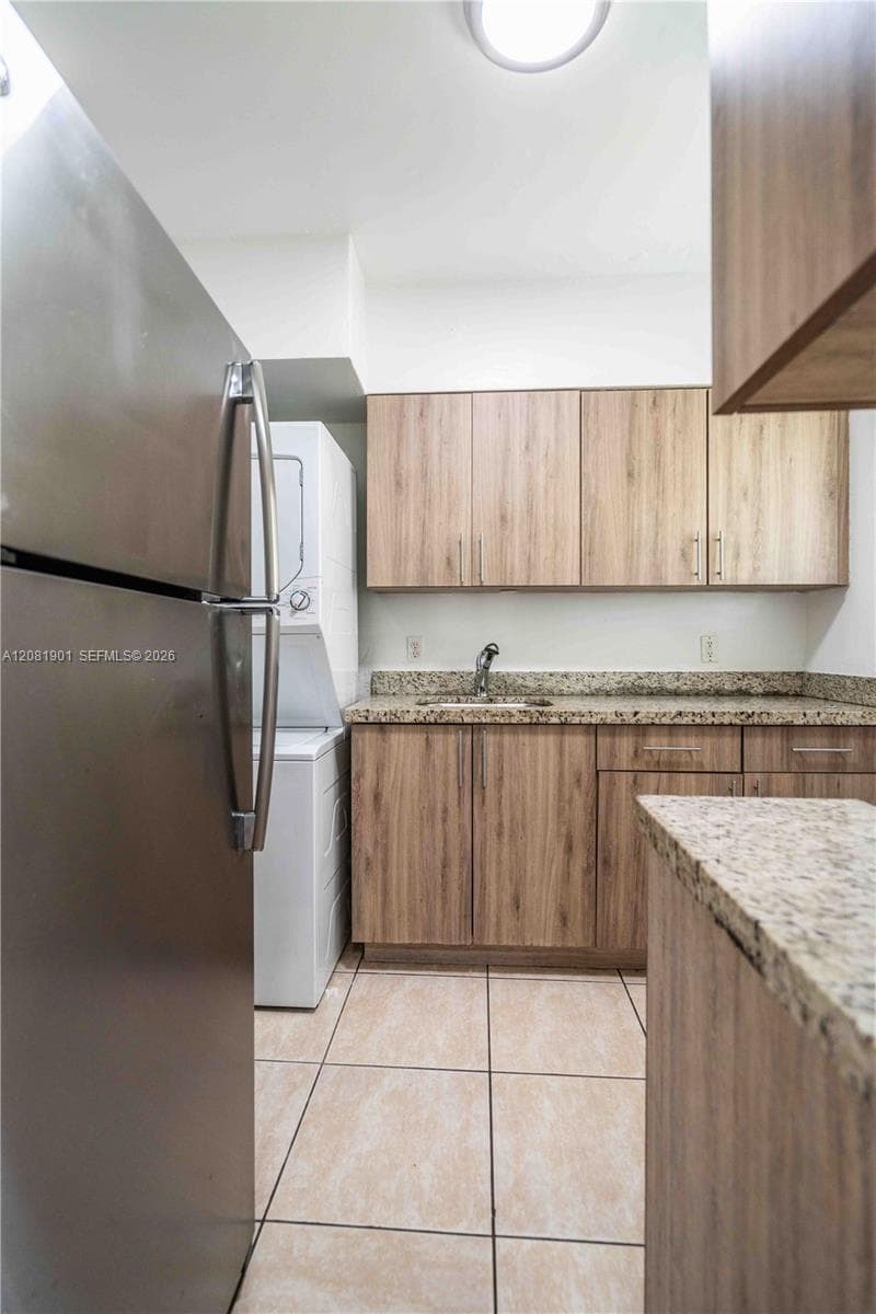 SHORE DRIVE CONDO · #4B in Miami Beach - Photo 8