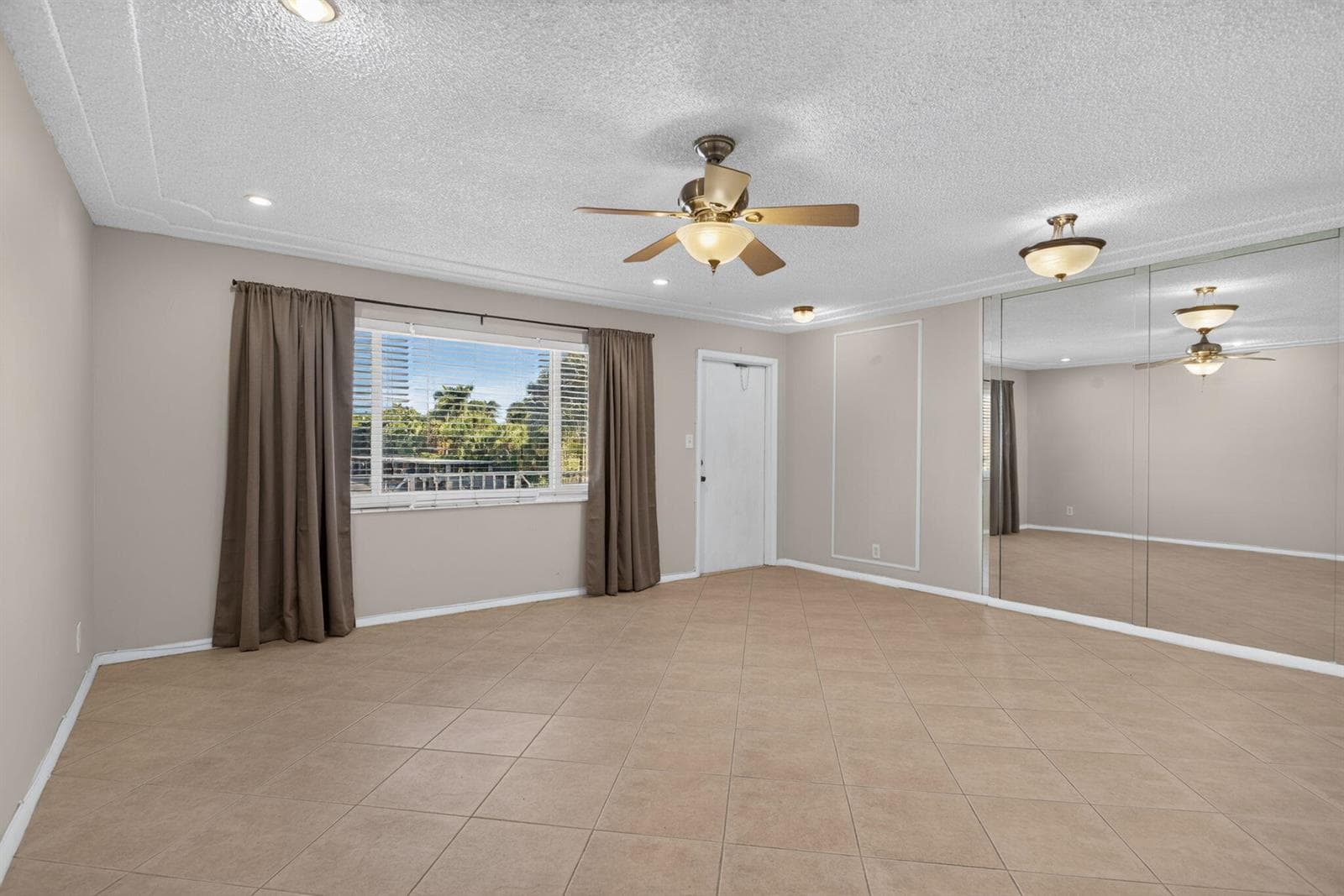 7-web-or-mls-2840 203-3