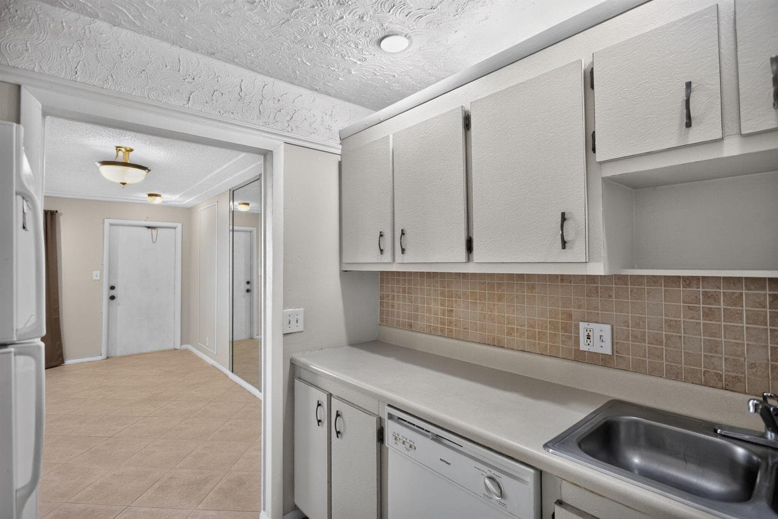 11-web-or-mls-2840 203-8