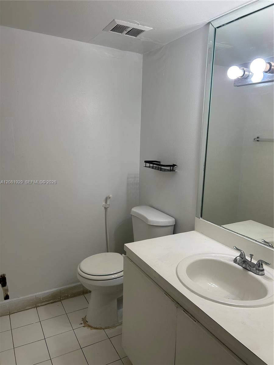 VENETIAN GARDENS AT COUNT · #F106 in Hialeah - Photo 4