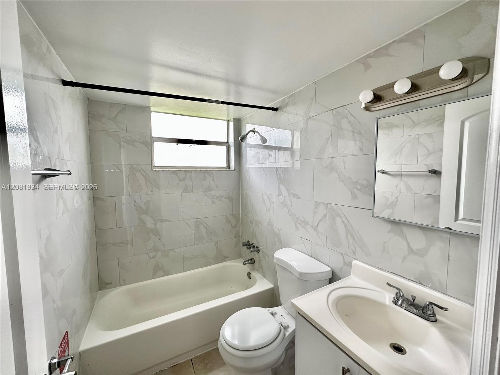 Sans Souci Estates · #8S in North Miami - Photo 2