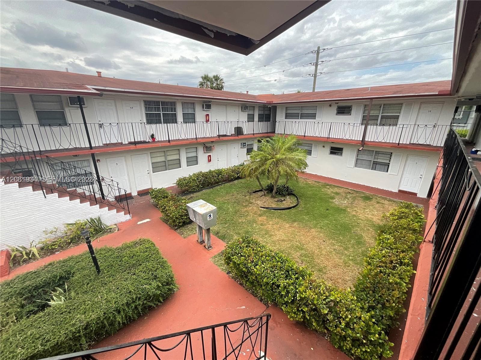 Sans Souci Estates · #8S in North Miami - Photo 3