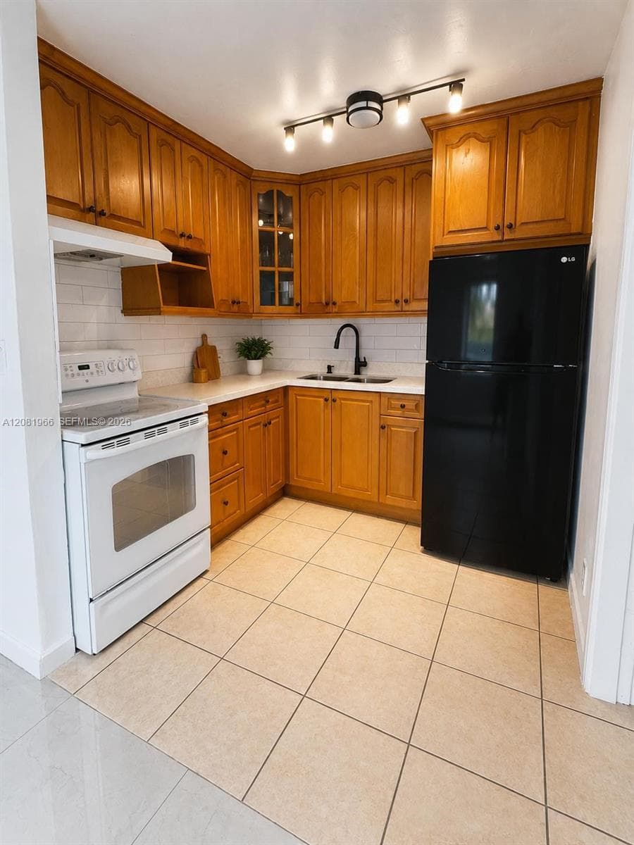 204 SW 7th Ave photo 6