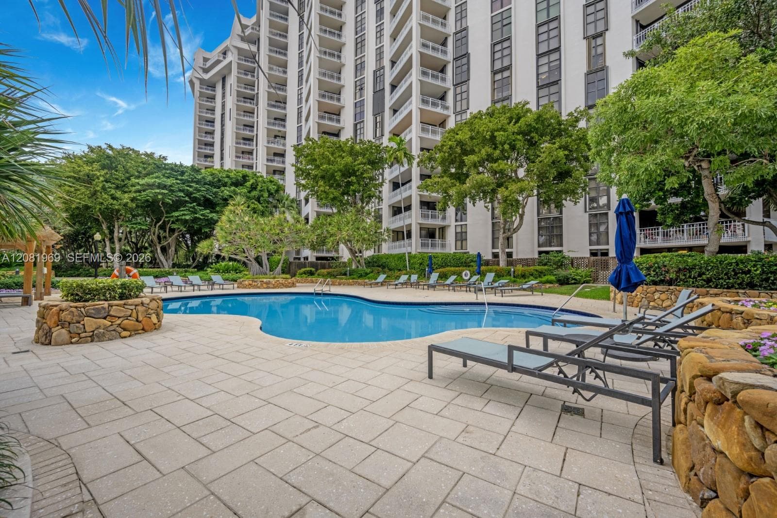 TOWERS OF QUAYSIDE CONDO · #408 in Miami - Photo 9