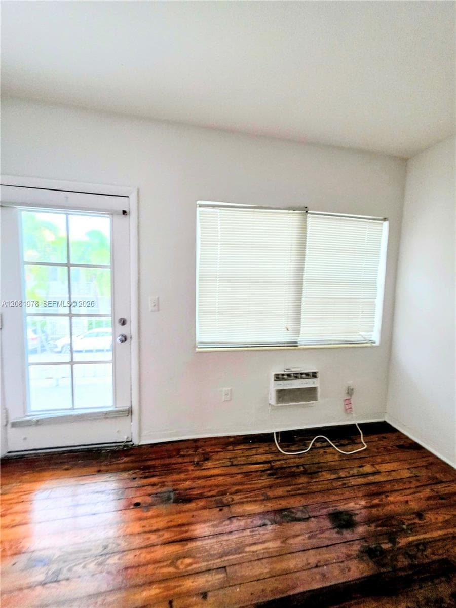 EIGHT PALMS CONDO · #202 in Miami Beach - Photo 3