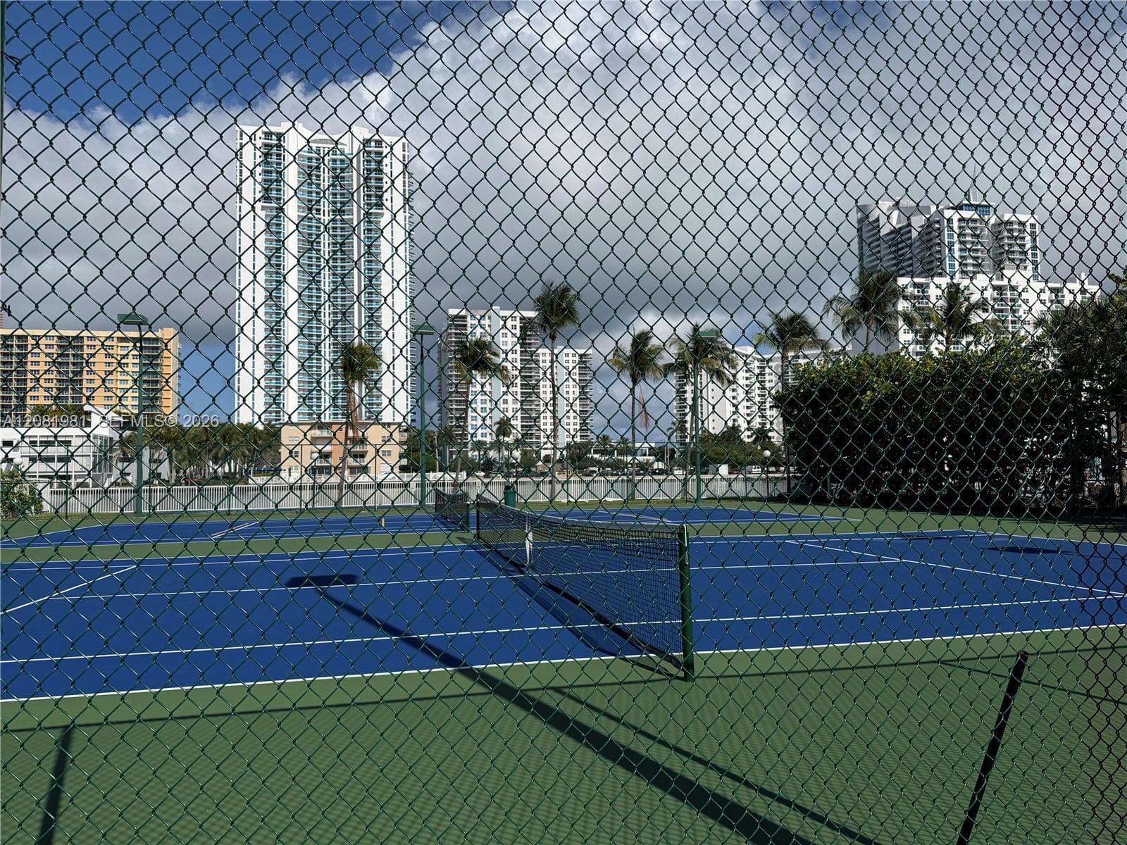 OCEANVIEW PARK CONDO · #531 in Hallandale Beach - Photo 26