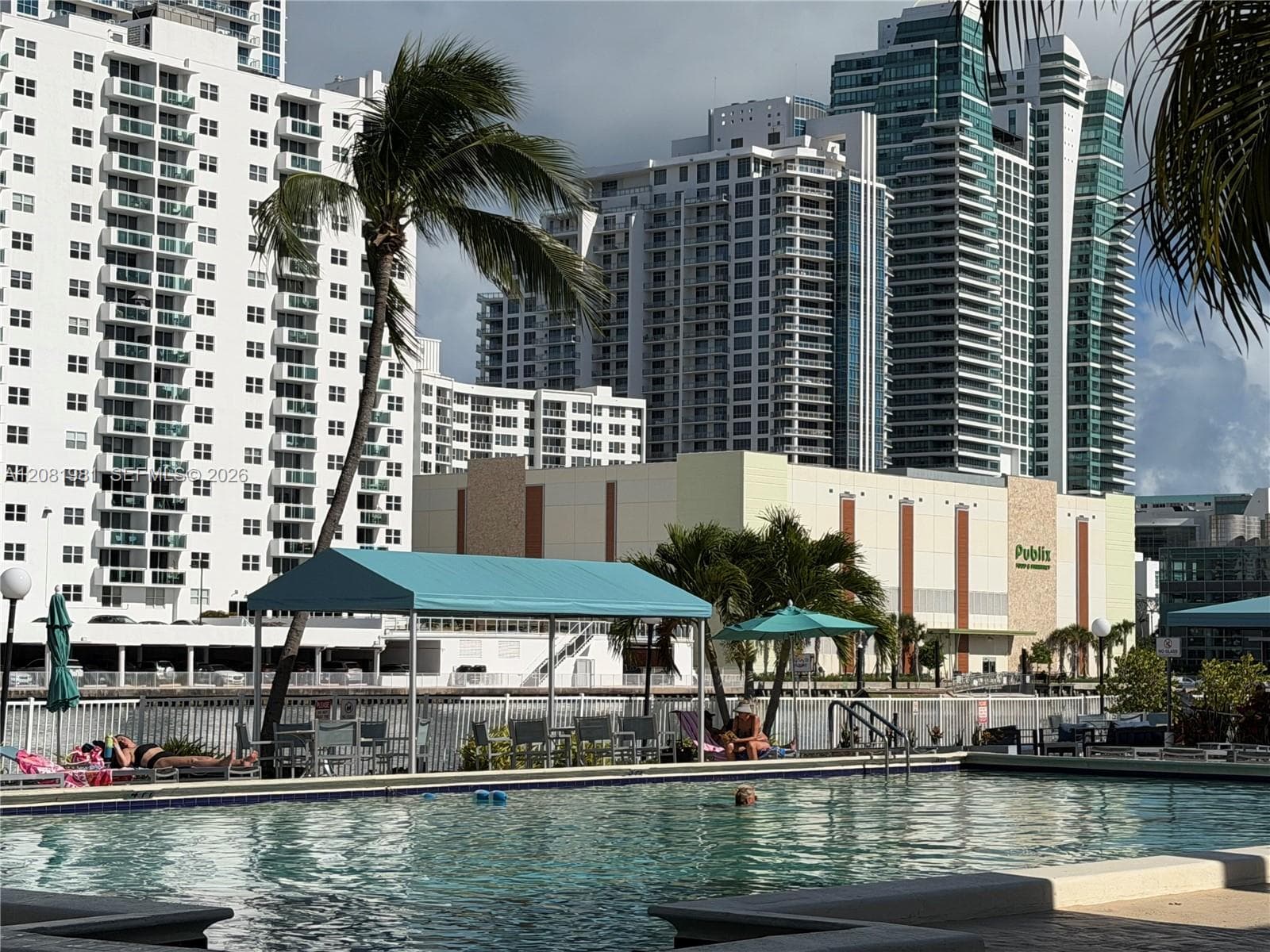 OCEANVIEW PARK CONDO · #531 in Hallandale Beach - Photo 30