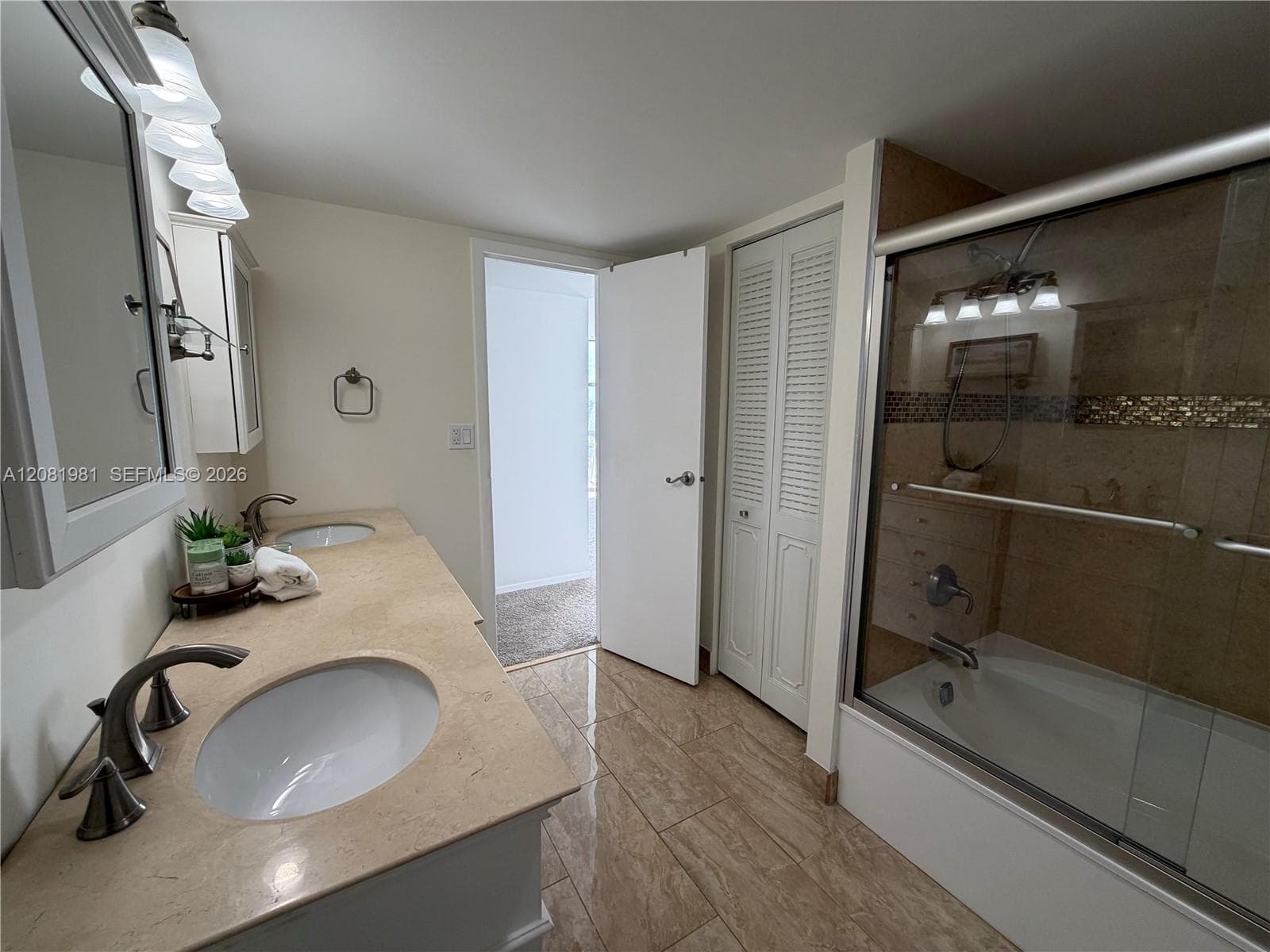 OCEANVIEW PARK CONDO · #531 in Hallandale Beach - Photo 19