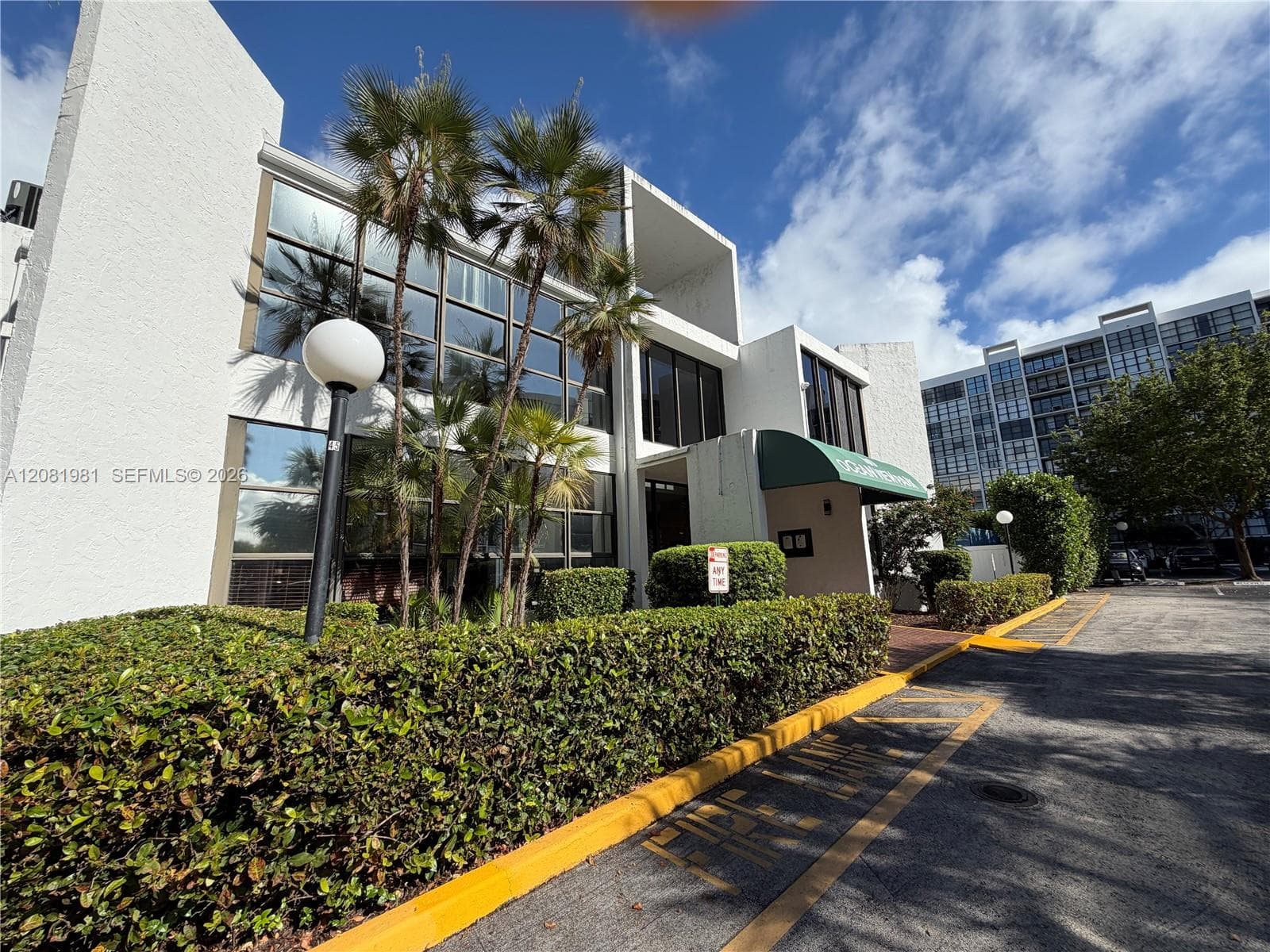 OCEANVIEW PARK CONDO · #531 in Hallandale Beach - Photo 31