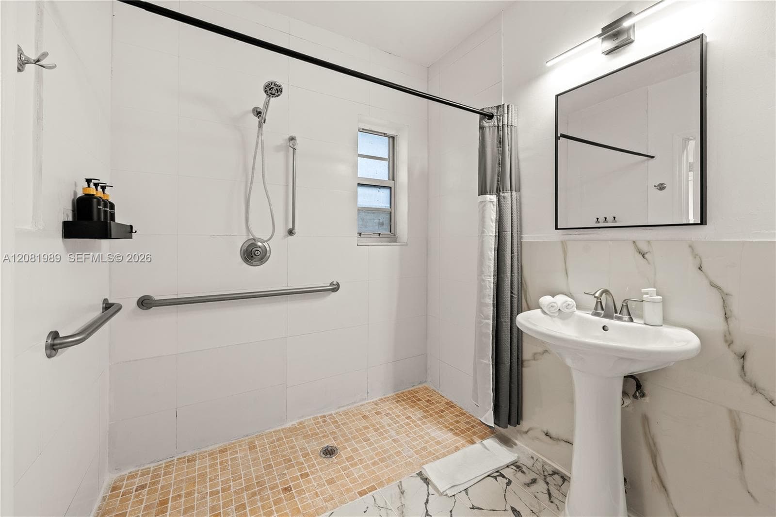 LENOX MANOR · #D in Miami Beach - Photo 18