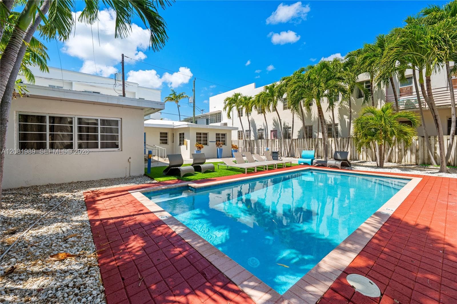 LENOX MANOR · #D in Miami Beach - Photo 25