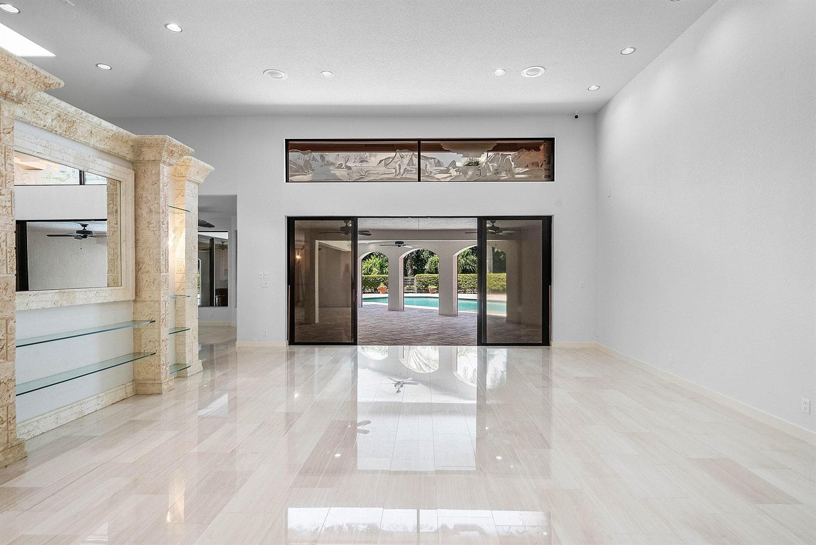 Living room to the outside patio