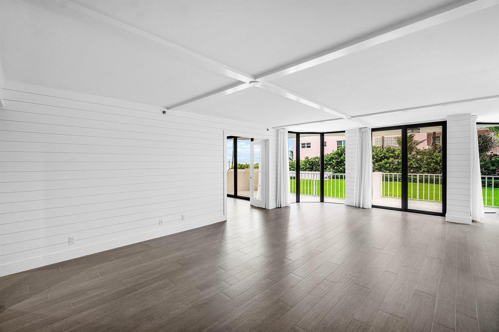 005-2917SouthOceanBoulevard-104-Highland
