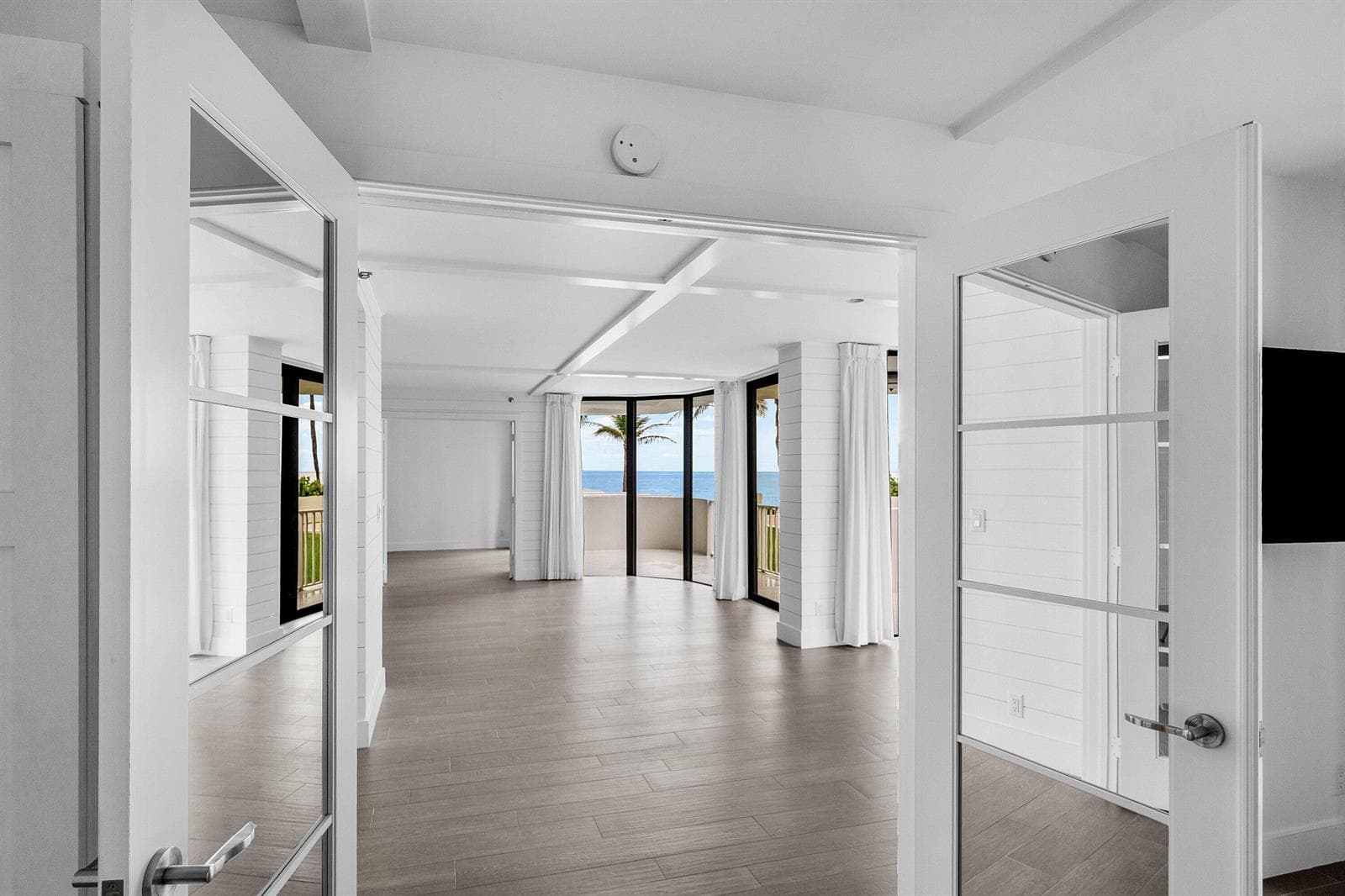 026-2917SouthOceanBoulevard-104-Highland