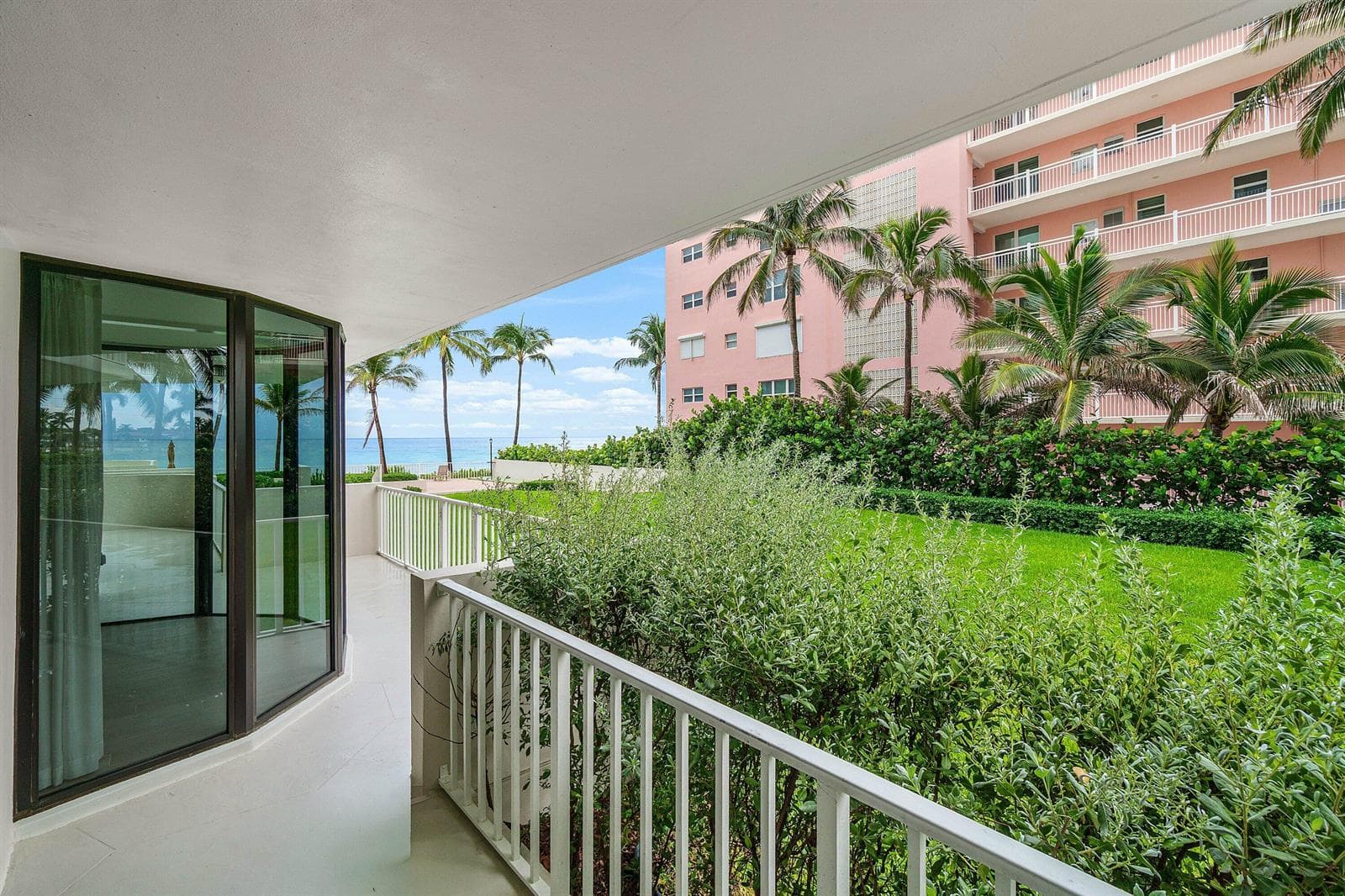 039-2917SouthOceanBoulevard-104-Highland