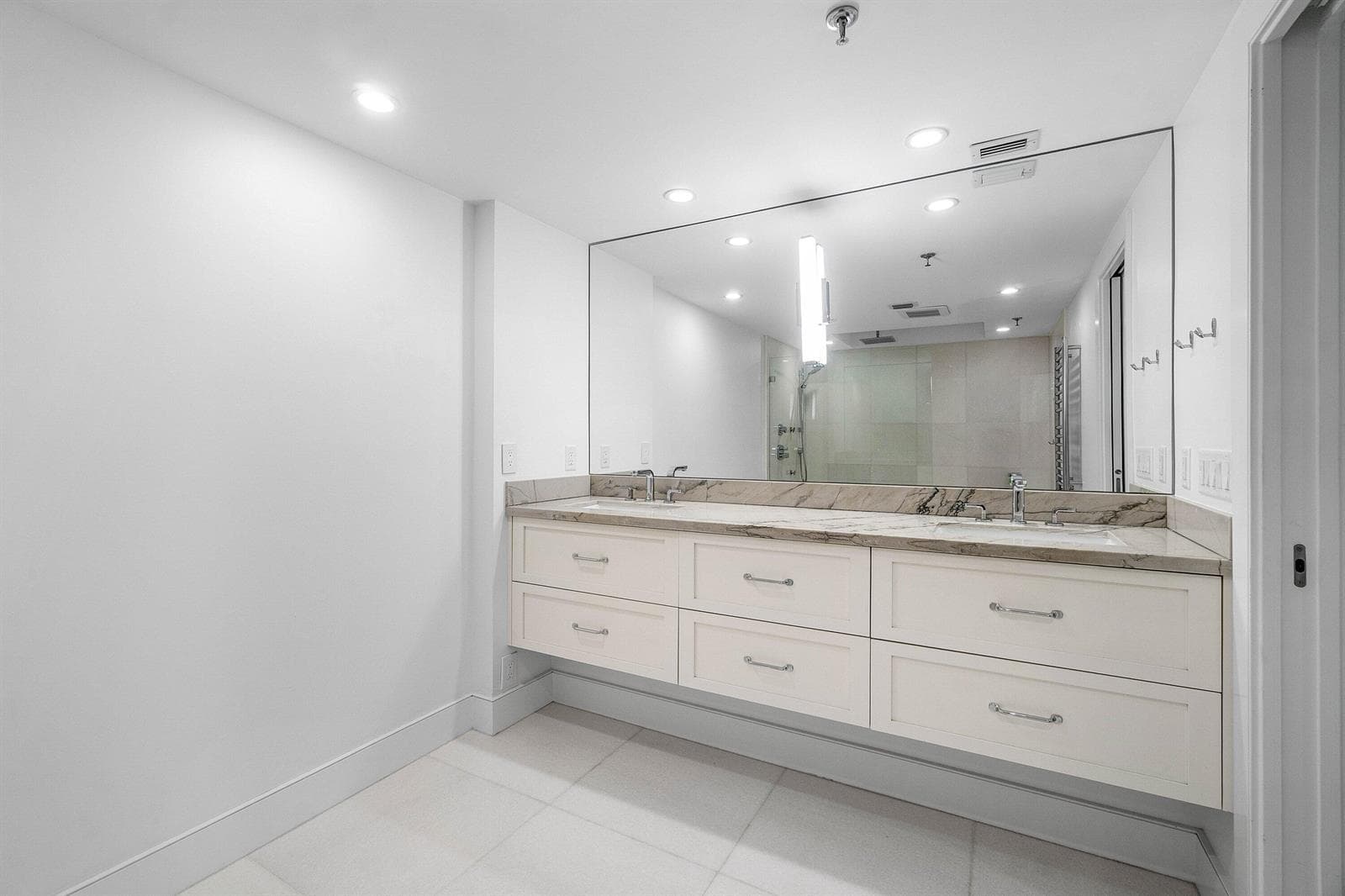 033-2917SouthOceanBoulevard-104-Highland
