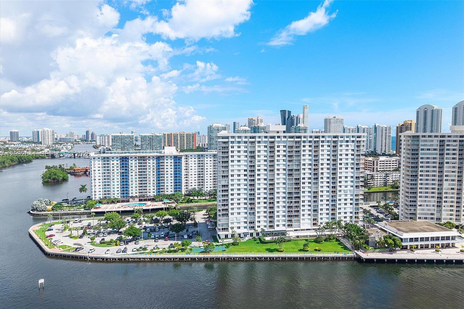 ARLEN HOUSE WEST CONDO · #1920 in Sunny Isles Beach - Photo 27