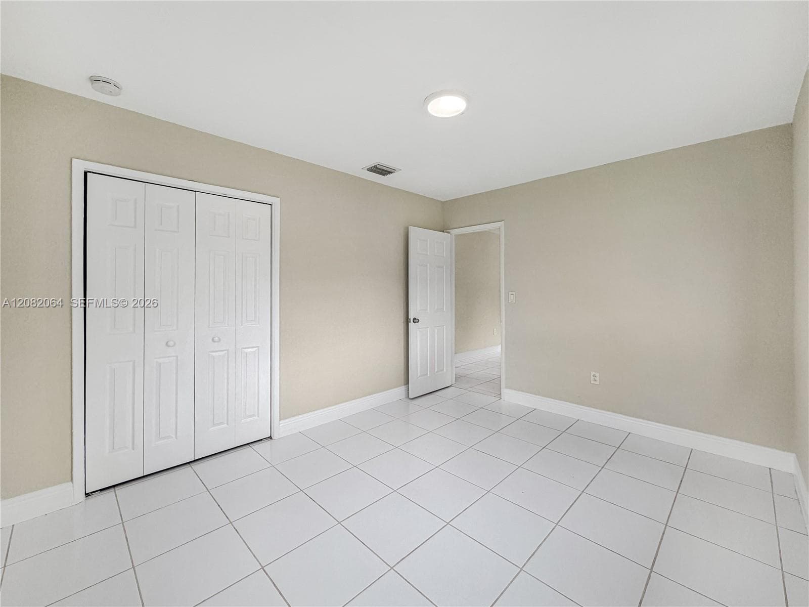 2728 Dewey St photo 13