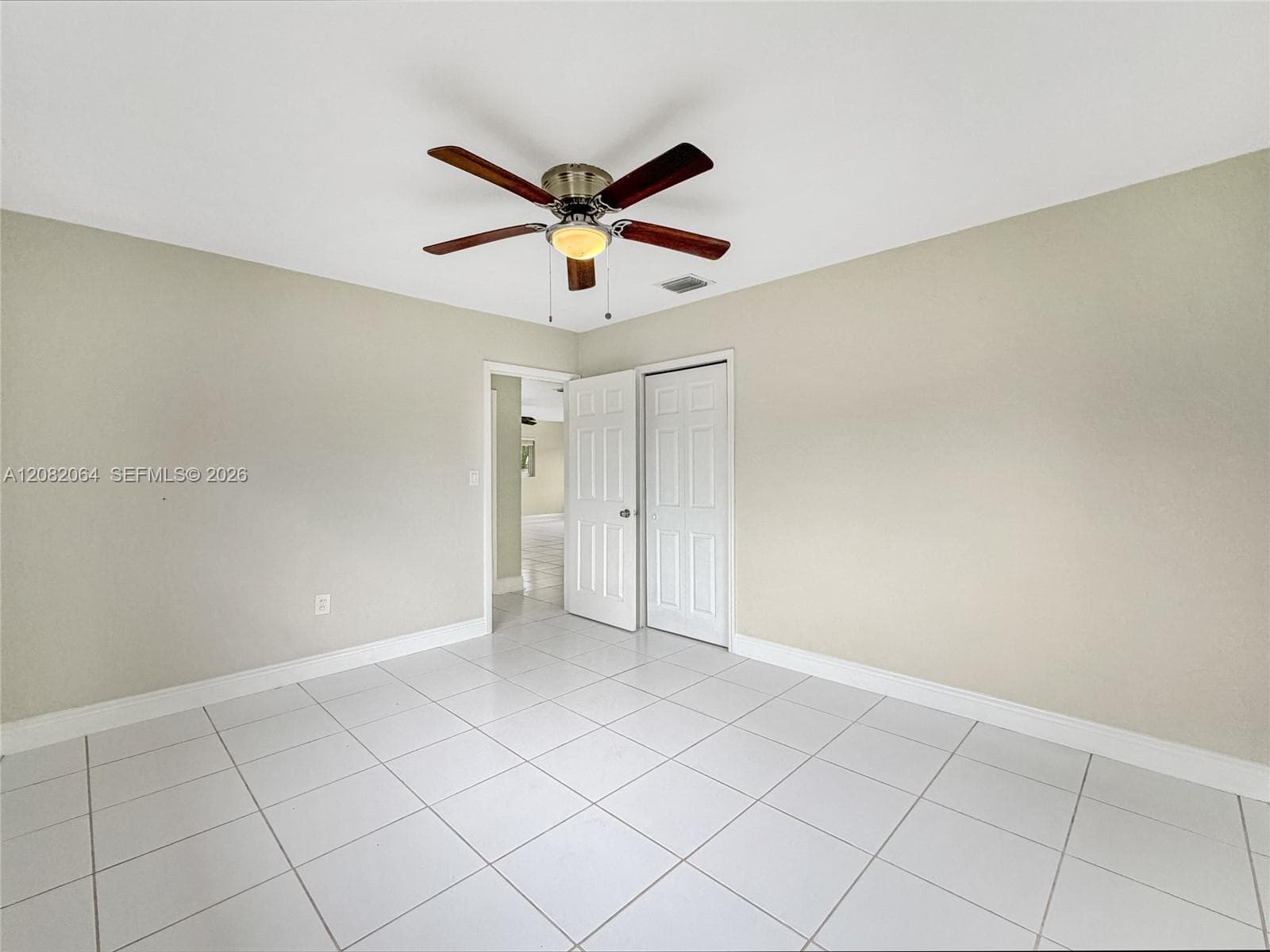 2728 Dewey St photo 16