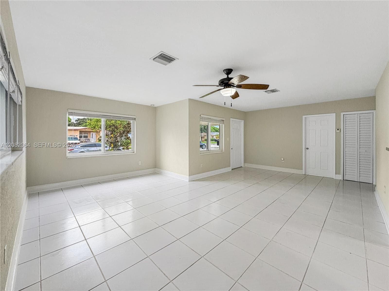 2728 Dewey St photo 7