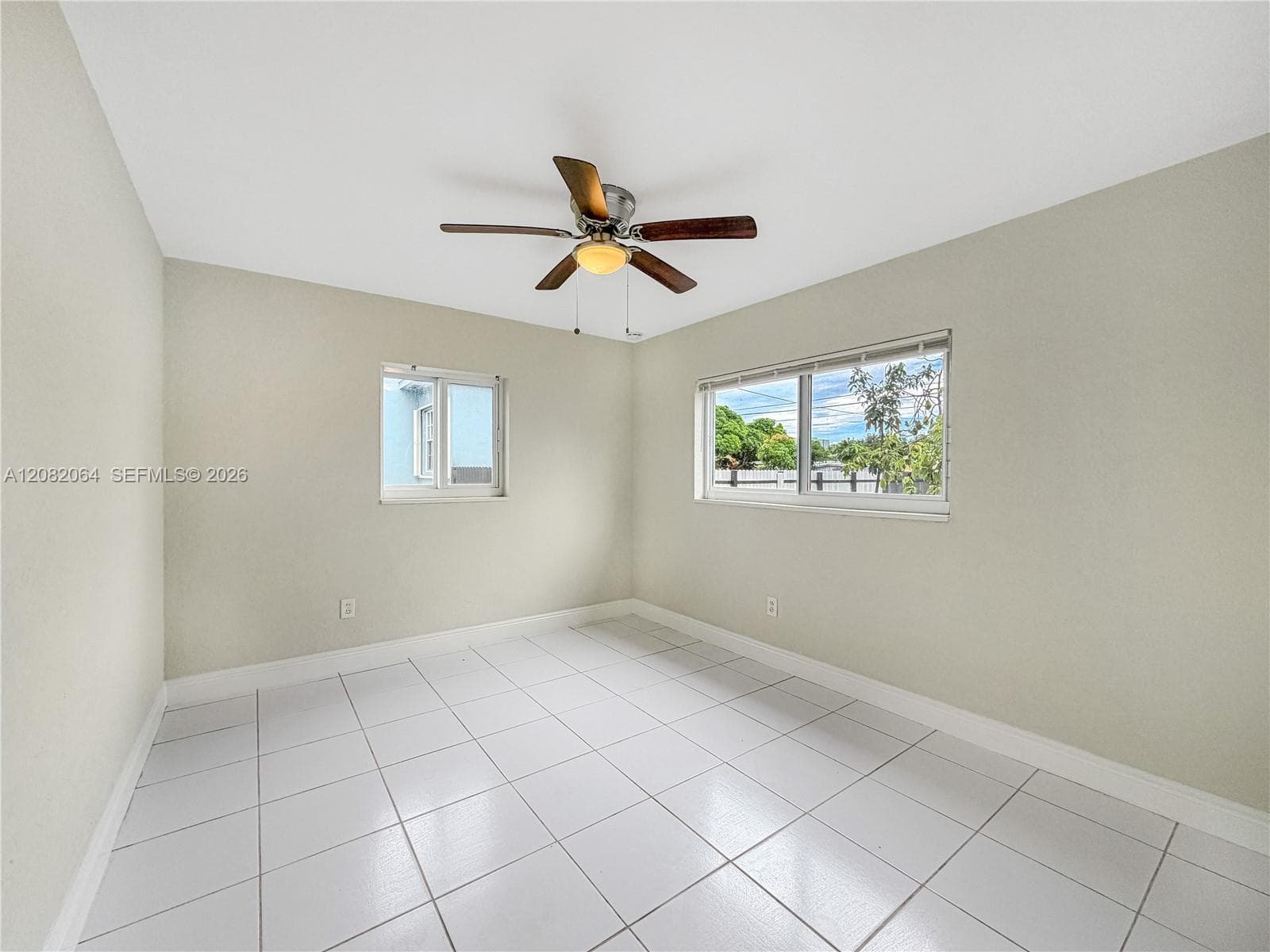 2728 Dewey St photo 15