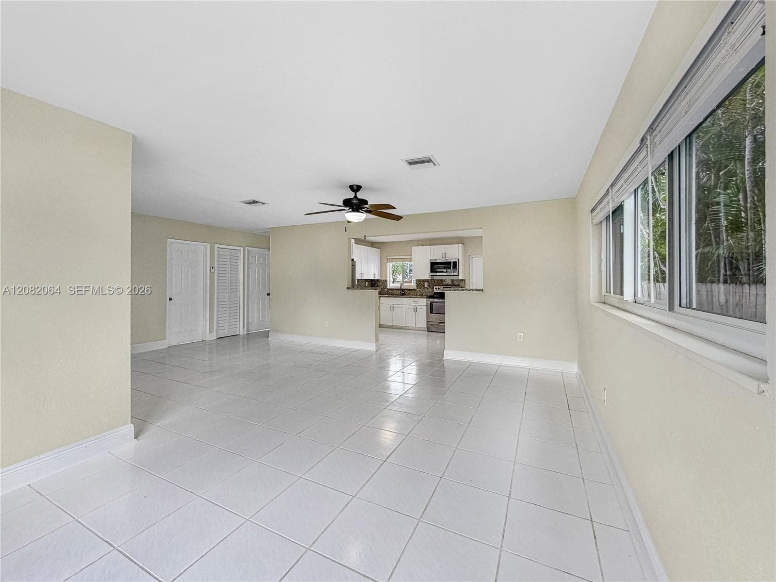 2728 Dewey St photo 8