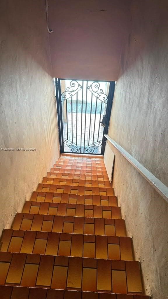 RESIDENCIAL EL PRADO COND · #204 in Hialeah - Photo 4