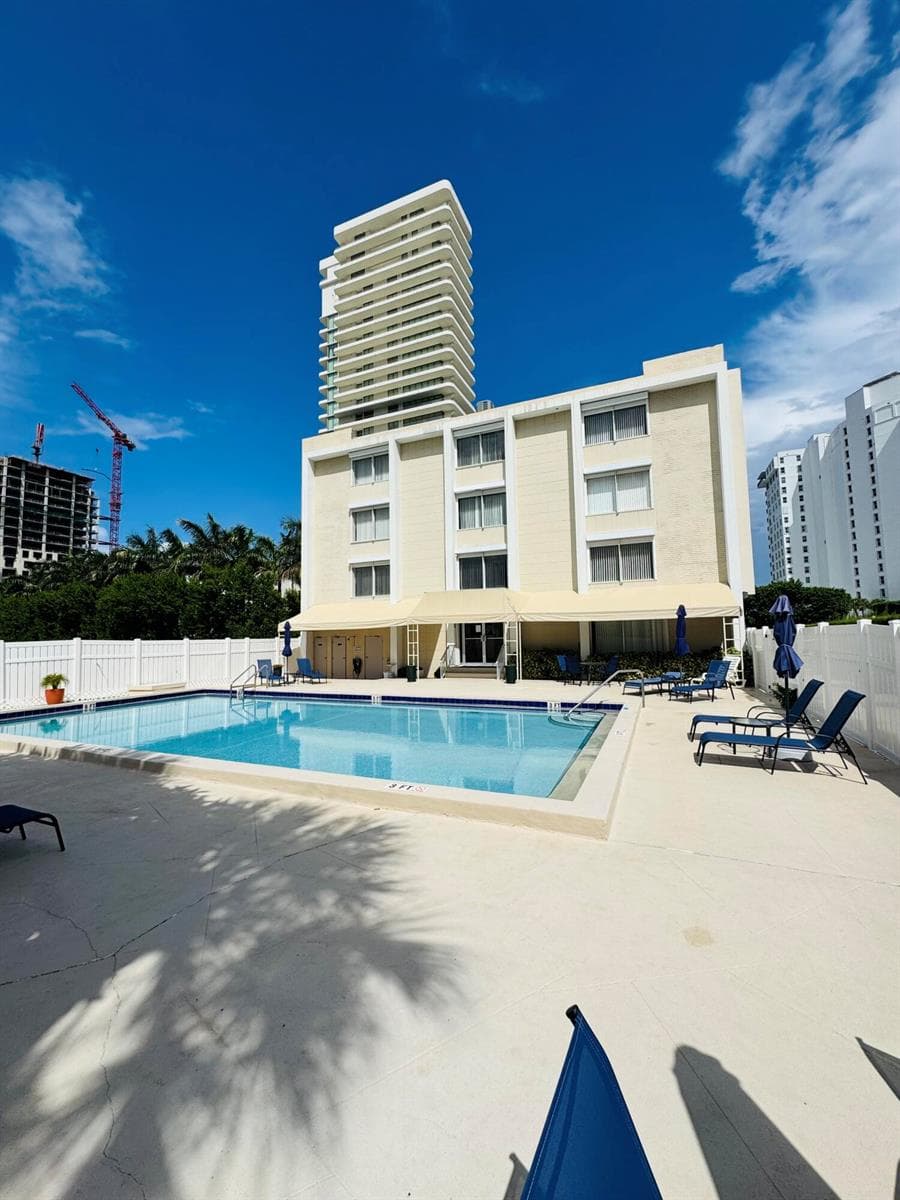 1527 S Flagler Drive 112f (1)