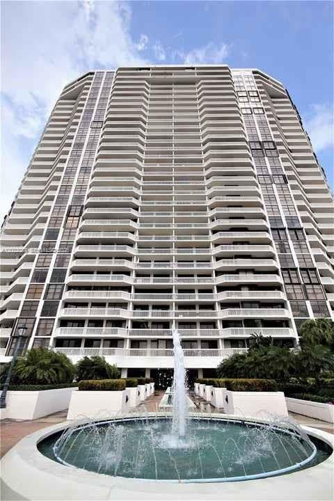 1000 ISL BLVD WILLIAMS IS · #1403 in Aventura - Photo 34